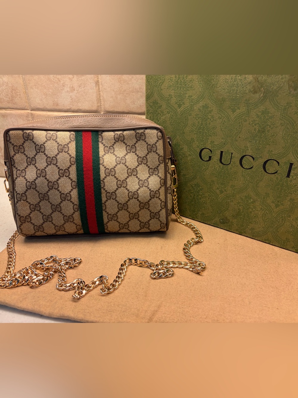 Gucci Beige GG Supreme